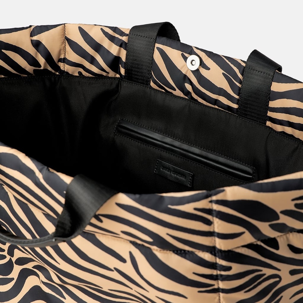 Zara quilted animal print shopper - Picture 4 of 7